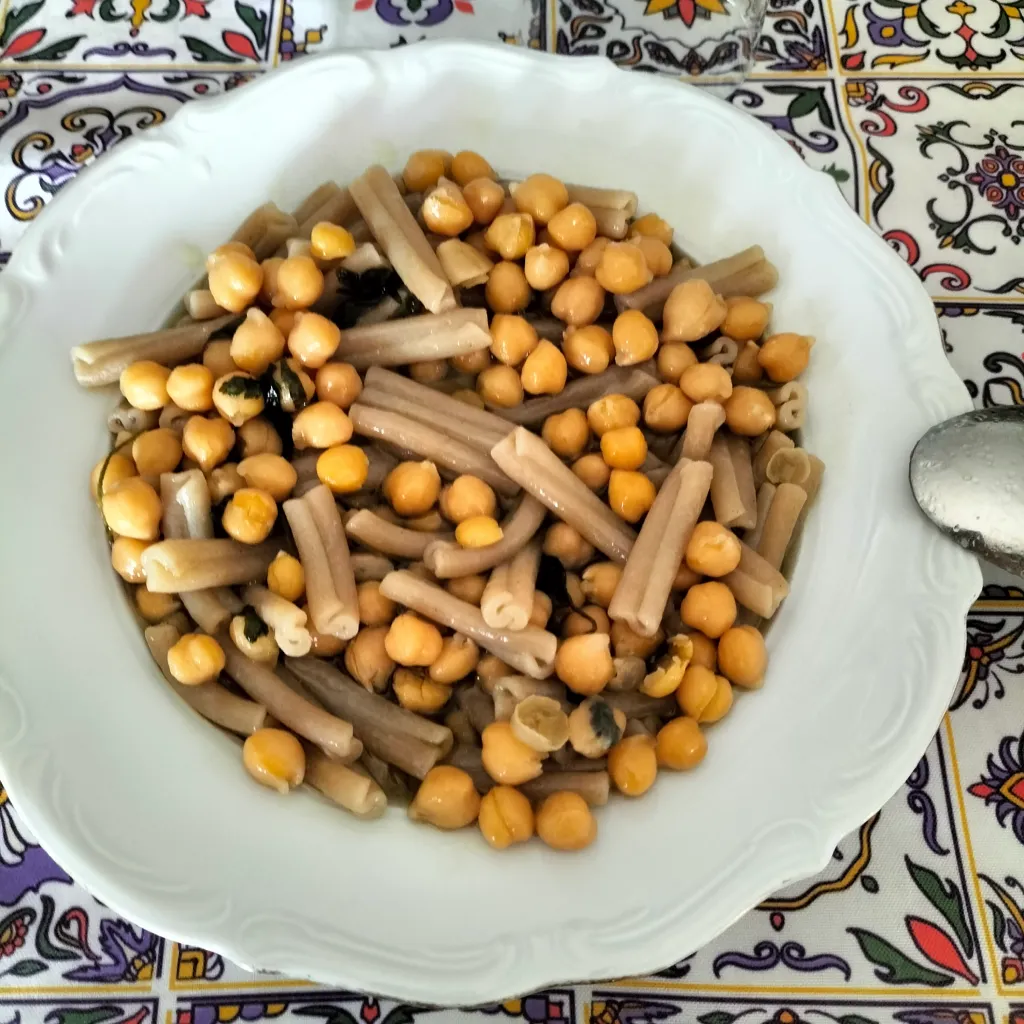 plat de pates au pois chiches